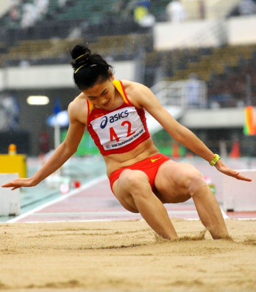 当日,在日本神户举行的第19届亚洲田径锦标赛女子跳远决赛中,陆敏佳以