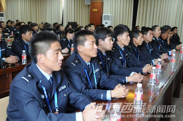拉萨公安机关召开大庆安保工作战前动员大会(