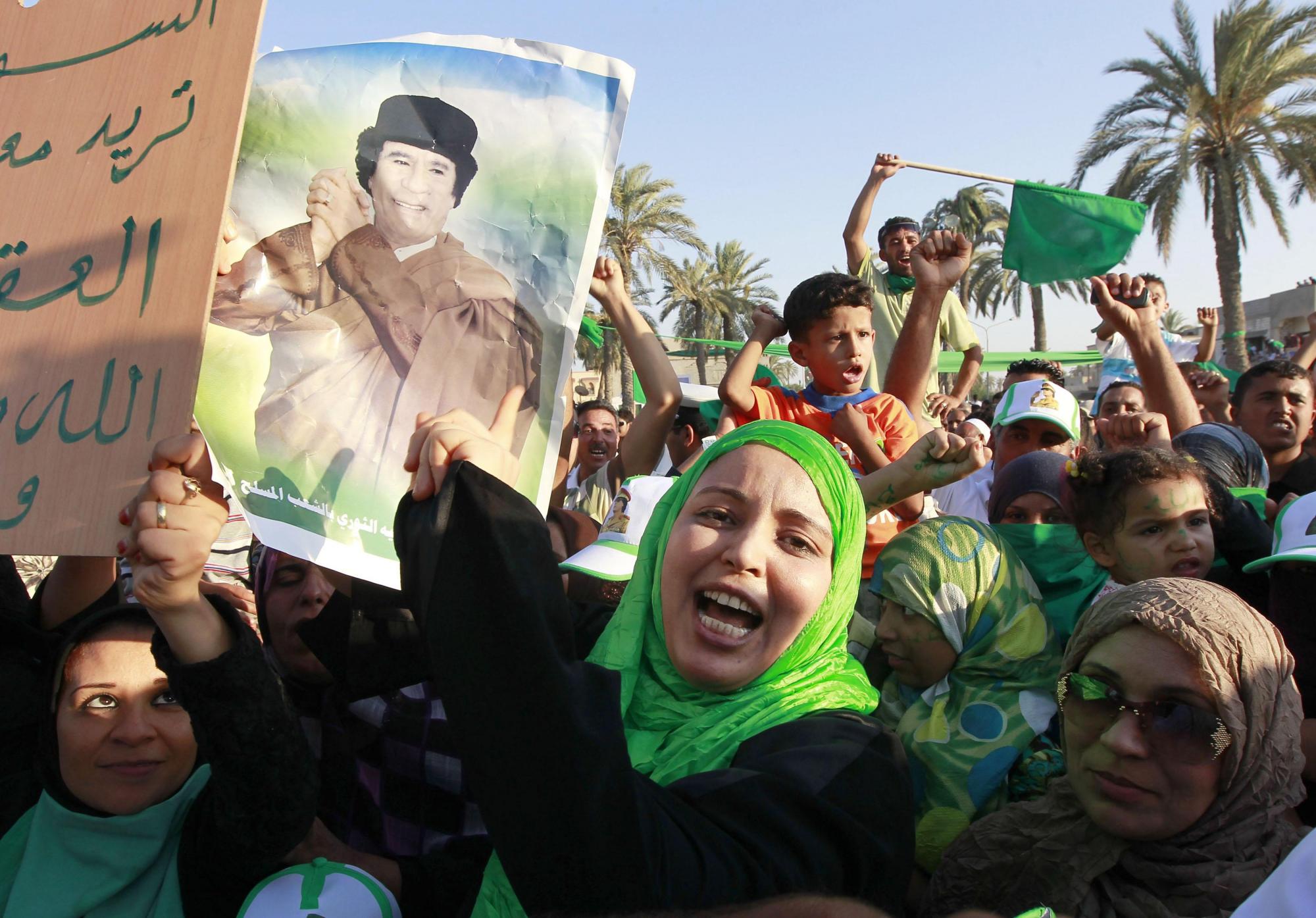 利比亚政府否认欲轰炸首都 卡扎菲再表死战决