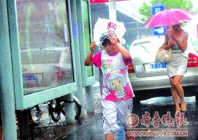 雨中表情(组图)