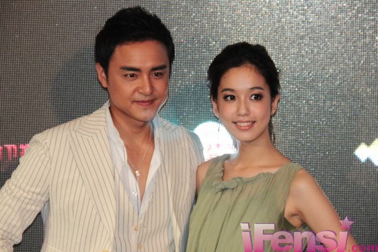 《幸福三顆星》探班 藍正龍楊謹華上演親熱戲