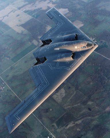 资料图片:b-2"幽灵"重型隐形轰炸机