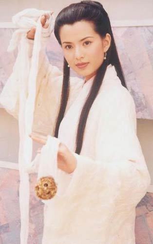 李若彤清纯可人的小龙女形象