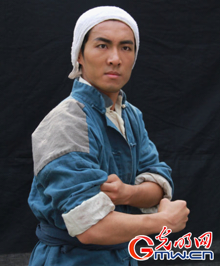 ╠╠记新版民族歌剧《白毛女》青年演员祝颂皓