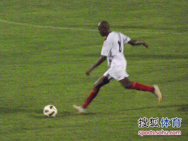 足联禁止卡洛斯踢点球，为什么卡洛斯不能踢点球？