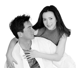 何晴;    许亚军和第三任妻子何晴; 许亚军张晞