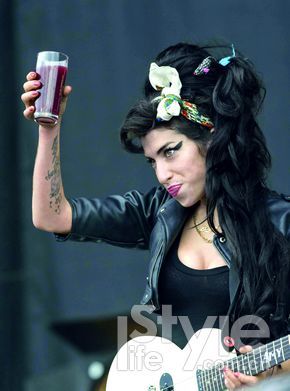 Amy WinehouseԱ־Եķͷ̵ֺߣLady GagaˡʱС