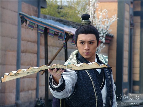 《大唐双龙传》中的郑晓东搜狐娱乐讯 青年演员郑晓东主演的电视剧