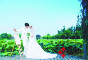 爱情与幸福，让西湖山水为证婚纱摄影成杭州旅游市场新宠