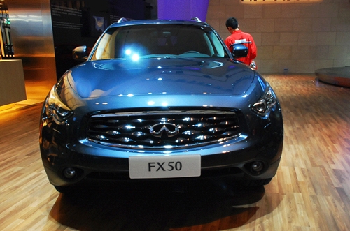 英菲尼迪预计9月推出 FX50特别版SUV(组图)