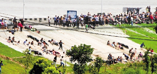 海宁盐仓人口_海宁盐仓管委会
