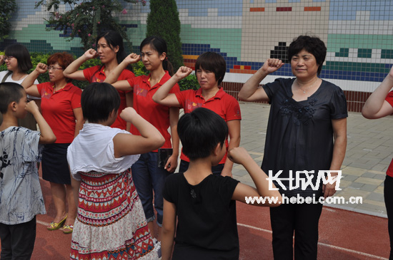 [走基层]红星小学新学期第一天别样的开学仪式