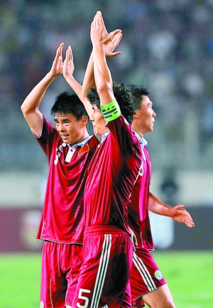 亚洲区世界杯预选赛 中国队2比1新加坡队