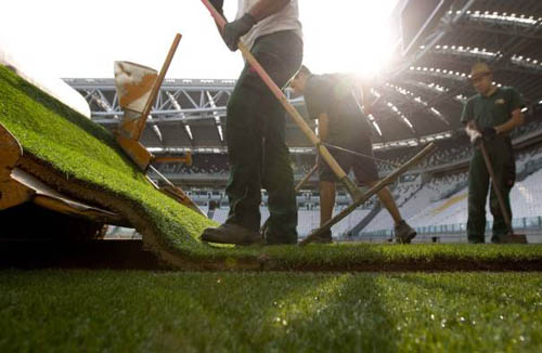 尤文新球场铺设草皮竣工在即 揭幕战将对阵曼联
