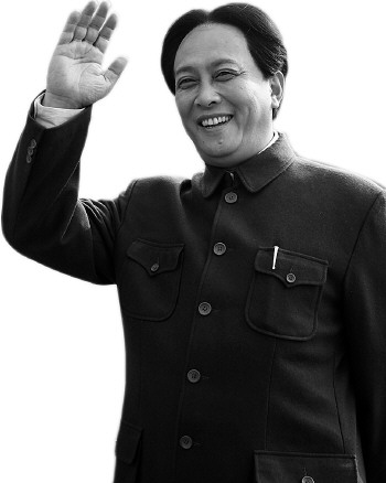 唐国强曾多次饰演毛泽东。