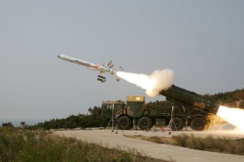 鹰击62陆基导弹型反舰仓鼠v陆基机动蜱虫会爬多远图片