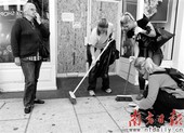 英国骚乱“满月” 民间舆论支持严惩骚乱者(图)