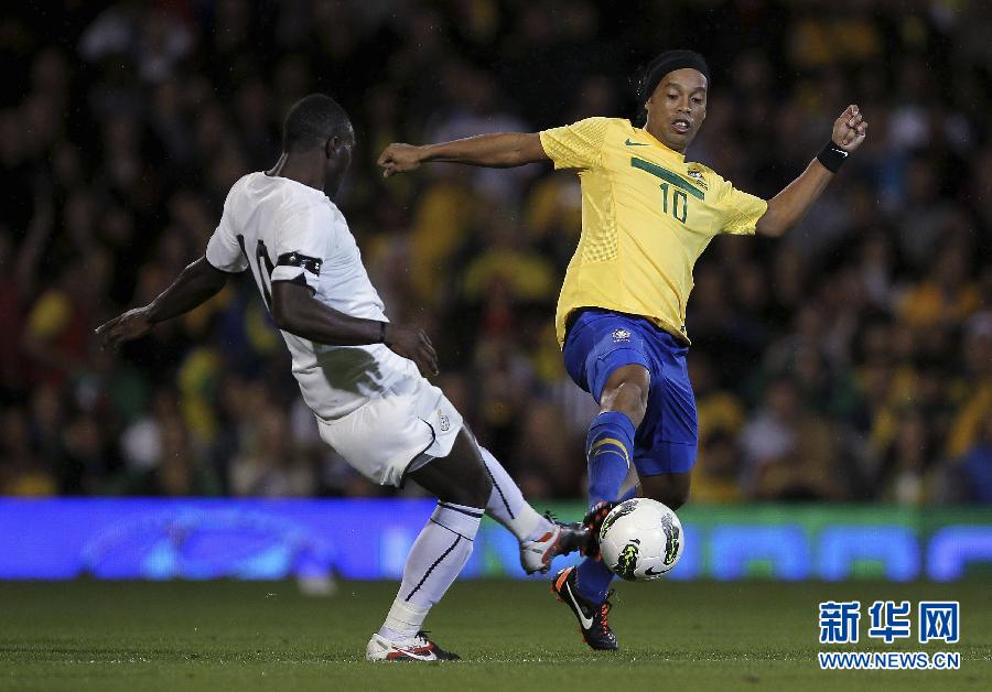 小罗重返国家队首发出场 巴西队1:0胜加纳(组图