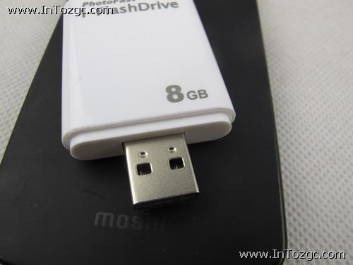 方便易用 i-FlashDrive 8GB苹果U盘评测