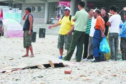 大连星海公园浴场发生意外事故 男子深海溺亡(图)