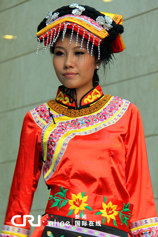 贵州世居少数民族代表性服饰头饰、文化名片公