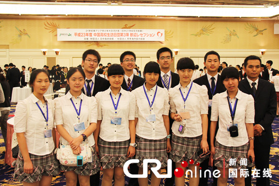 中国高中生代表团访日受到热烈欢迎(图)