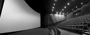海南第一巨幕挂起 三亚万达IMAX影厅让人惊叹