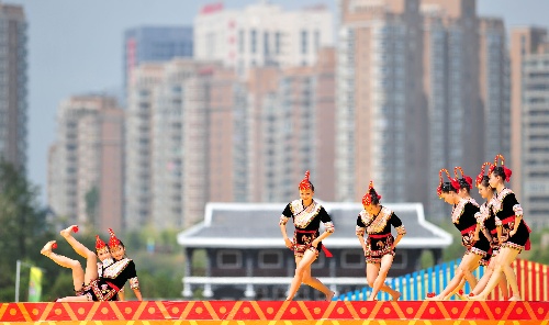 图文[民族运动会]民族大联欢 畲族传统舞蹈-搜狐体育