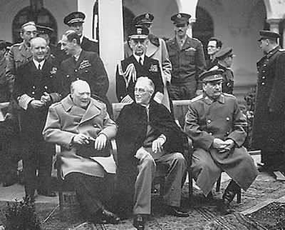 雅尔塔会议奠定了战后世界和平的基础,同时也