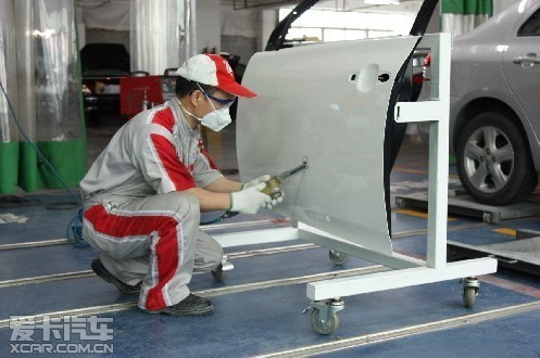 2009年,针对轻度损伤车辆,推出了"钣金喷漆aaa快修"服务