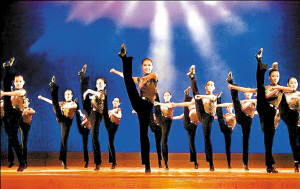 深圳市高级中学舞蹈团赴美(图)