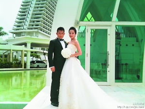 郭羡妮夫妇关岛结婚.