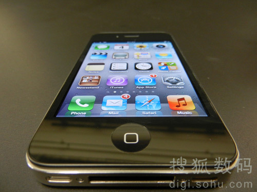 路透:iPhone4S语音控制或是摆设 是否热卖存疑