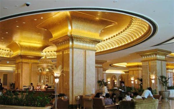 40吨黄金打造 实拍阿布扎比八星级酒店(组图)