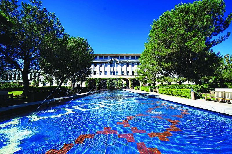 全球大学之首加州理工学院(图)图片