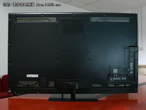 55寸3D液晶电视 索尼55HX820 售14250元