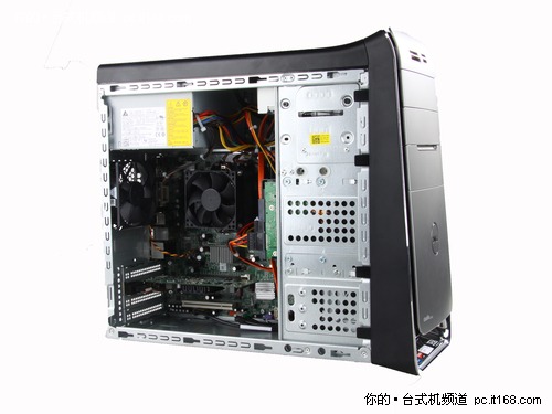 拆解细看studio xps 7100内部   戴尔xps studio 7100的机箱体积较