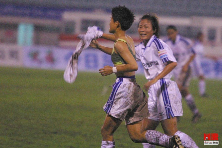 中国女足国家队第一脱