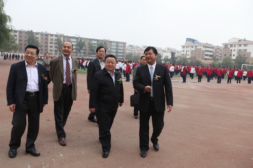 频道总编辑郭滢发表讲话呼和浩特市第十四中学校长梁永致辞出席活