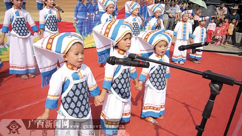 国家级非物质文化遗产保护名录壮族歌圩传承基地,在南宁市横县云表镇