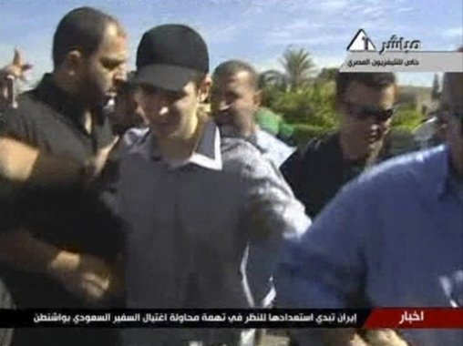 10月18日，以色列士兵沙利特（戴帽者）在被关押五年多后获释，他表示，对于终于能回家感到很“兴奋”