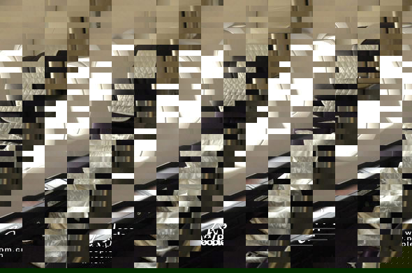 南航a380飞机设有8个包厢式豪华头等舱座位. 摄影:人民网记者 杨文彦