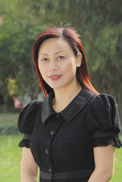 2011中国十大杰出女性教育家候选名单:王玉芬