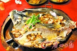再尝大盆鱼 鲜与味俱佳(图)