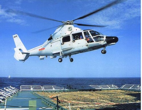 中国海军直9舰载直升机