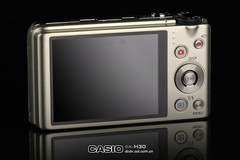 图为：卡西欧数码相机H30