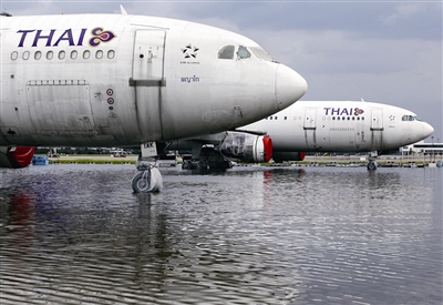 泰国首都本周末或遭倒灌 机场关闭明起放假5天