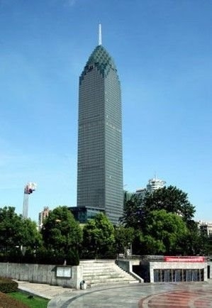 武汉:民生大厦楼高:331.3米层高:68层