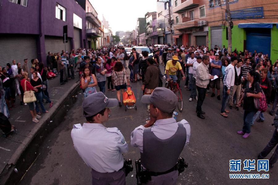 巴西圣保罗群体抗议事件持续发酵 防暴警察已