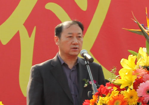 杭州市政府副秘书长赵立康在启动仪式上做重要致词